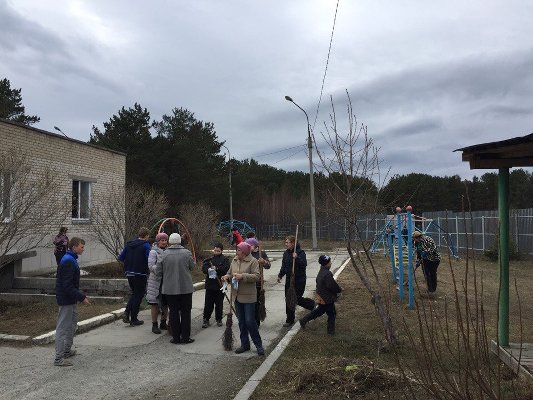 Прошел трудовой десант в Центре помощи детям